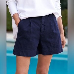 Frank & Eileen WATERFORD 4.5" Walking Short , sz : 8